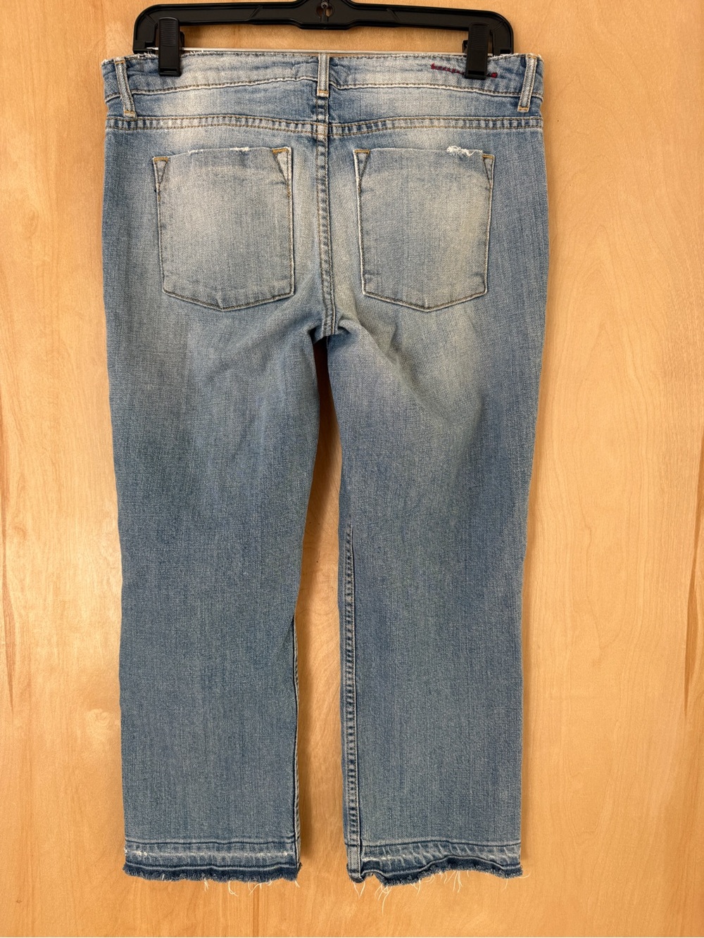 Alice + Olivia "Good" Low-Rise Cropped Jeans | Released Hem | 28 - Picture 7 of 14